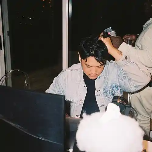 Artist picture