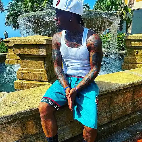 Picture for song 'TSUNAMI TRENDING TOPIC FREESTYLE PROUD BY BIG JEEZ' by artist 'aRMeD aND DaNGeRoUS GaNG'