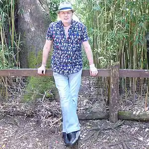 Picture for song 'Lonely Is A Bad Place To Be' by artist 'Martin Crombie'