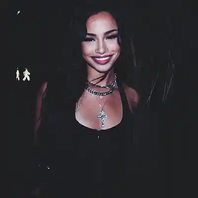 Picture for song 'CARED FOR U - RnB Type Beat' by artist 'buzzy beats'