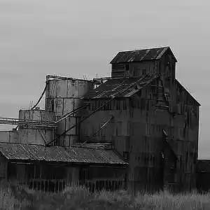 Picture for song 'SOMEPLACE I DONT KNOW "free"' by artist 'Le Black James on the Track'