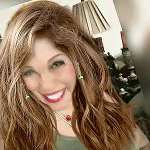 Picture for song 'Steal A kiss (Journey)' by artist 'Ivy Rose R'