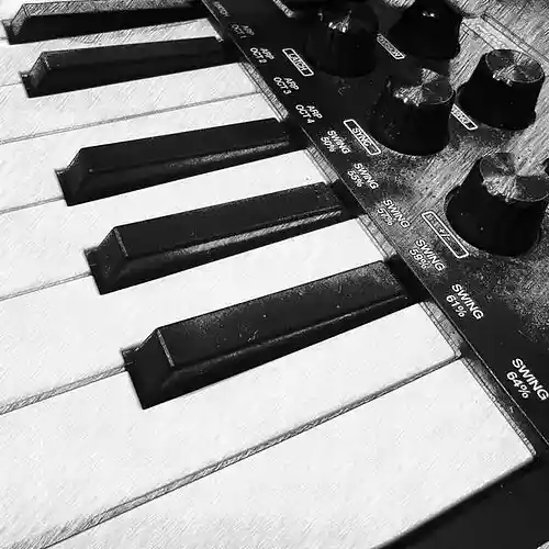 Picture for song 'Free to speak' by artist 'Gr.Gar'