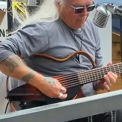 Picture for song 'Sweet Dreams (Everybody;s Looking For Something)' by artist 'Dave Dunklee'