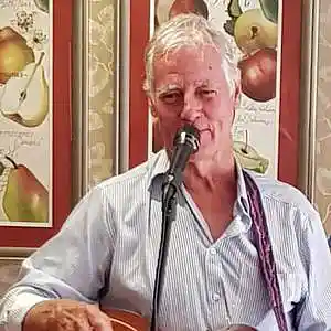 Picture for song 'Where My Heart Lies (Sailing back)noel' by artist 'Graham Weston'