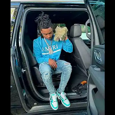 Picture for song 'YFG Fatso x Vonoff1700 Type Beat "U Ain't Fw Us"' by artist 'TripleQ'
