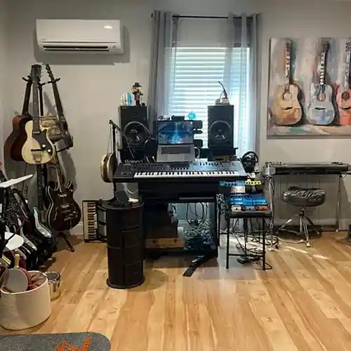 Artist picture