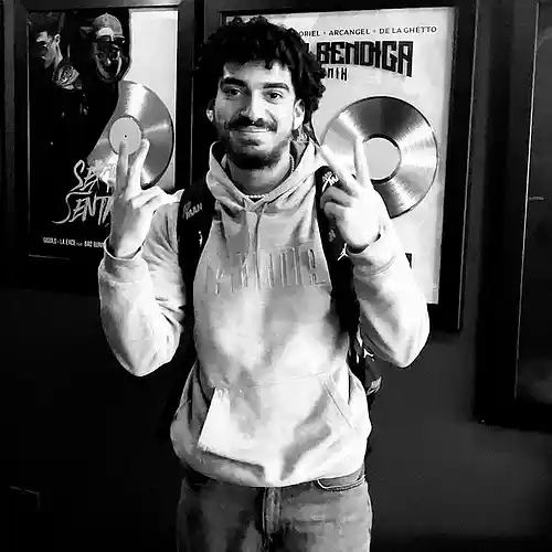 Artist picture