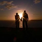 Picture for song 'HOLDING ON' by artist 'tamsnumber4'