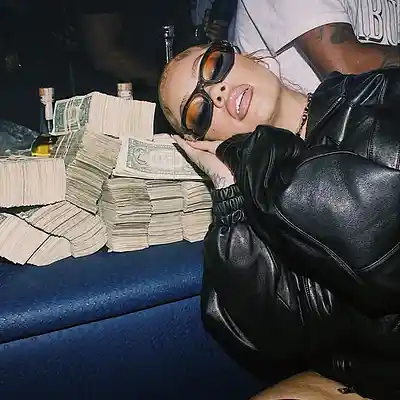 Picture for song 'Detroit x YN Jay Sample Type Beat - "Old Money"' by artist 'kassel'