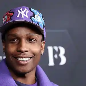 Picture for song '"Text Message" trap type beat, melodic trap type b' by artist '808Blanco'