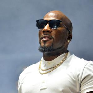 Picture for song 'Its Tha World' by artist '2Raw Muzik'