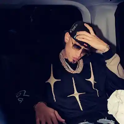 Picture for song 'Roa X Omar Courtz X Luar La L - "ETA" Trap Instru' by artist 'Gustavogangs'