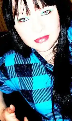 Picture for song 'Konexion HH - Flou, kurioza, TWOCK ii Fo Real' by artist 'Mizz Kurioza'