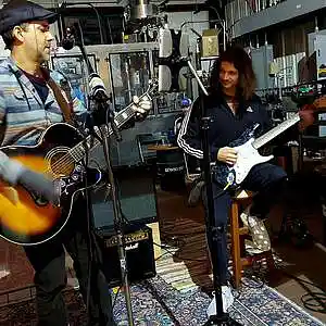 Picture for song '123 Taproom Jam: Nathan Whitney w/ Joe Vanzant' by artist 'paul gorman and the hypnotist collectors'