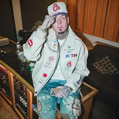 Picture for song 'Parachute / Millyz Type Beat (2 For 1)' by artist 'Buckroll'