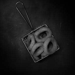 Picture for song 'ONION RINGS guitar hip hop chill bump type beat' by artist 'Zalfprod'