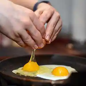 Picture for song '11_Scramblin'_Clint Lavens' by artist 'Clint Lavens'