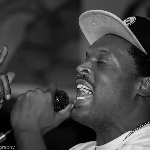 Picture for song 'minmerry.mp3' by artist 'Real Testimoni'