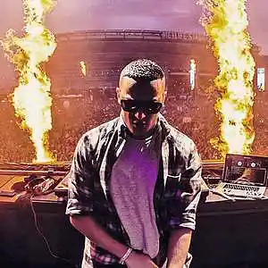 Picture for song 'Light it Up (Summer Vibe x Pop Type Beat)' by artist 'YOUNG GOTTI BEATS'