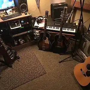 Picture for song 'Fat Boy (Live From The Lounge)' by artist 'Leonard Scaper'