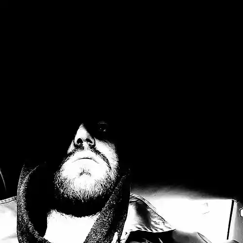 Picture for song 'Dark Cruise' by artist 'NewRow'