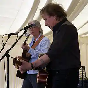 Picture for song 'DO YOU EVER GET LONESOME' by artist 'Gordon Wood and Phil Bird'