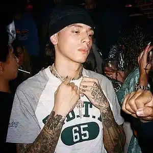 Picture for song 'DISTANT [BUY 1 GET 2 FREE]' by artist 'HeFTy'