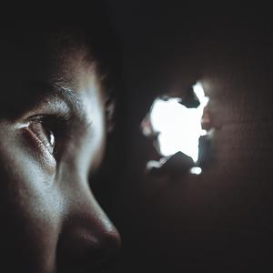 Picture for song 'No Need To Hide (Portuguese Version)' by artist 'Round The Globe'