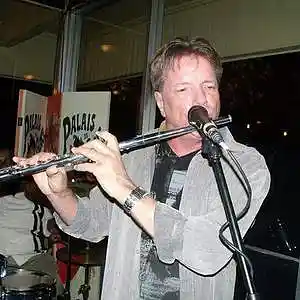 Picture for song 'Intro-Flute' by artist 'Backalley'