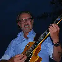 Picture for song 'LOVE LOVE LOVE (I Fucking Hate You Bitch)' by artist 'Henrik Jespersen'