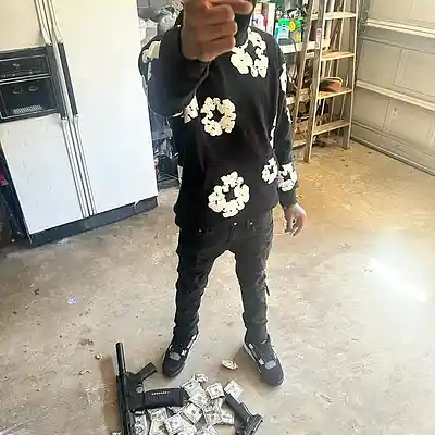 Picture for song '"CRASHOUT" Bloodhound Lil Jeff Type Beat' by artist 'prod.umbrellaa'