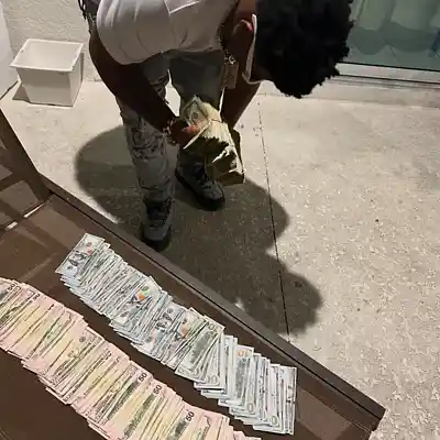 Picture for song 'Bossman Dlow Type Beat - Cash Man' by artist '8xbeatz'