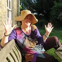 Picture for song 'Far Apart 743157' by artist 'roisin russell'