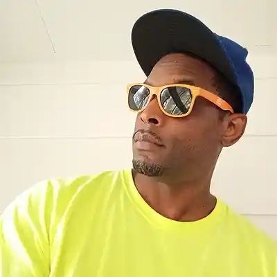 Picture for song 'Make you move 2 dis' by artist 'STEELO 205'