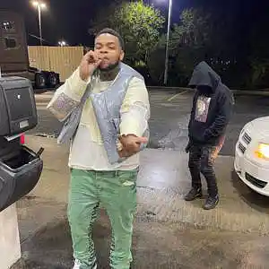 Picture for song '"Soprano" - Big Yavo x TLE Cinco Type Beat' by artist 'Milanmadeit'