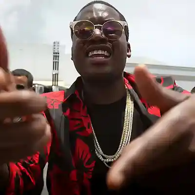 Picture for song 'Go Hard l Meek Mill x 6ix9ine Type Beat' by artist 'Hot Bangers'