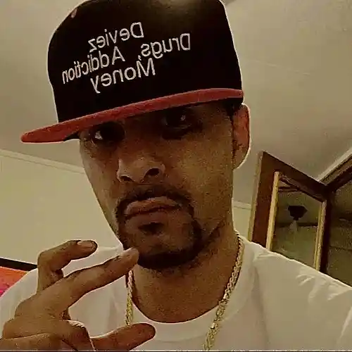 Picture for song 'Street Lights ft Djivon' by artist 'Deviez The Lyricist'