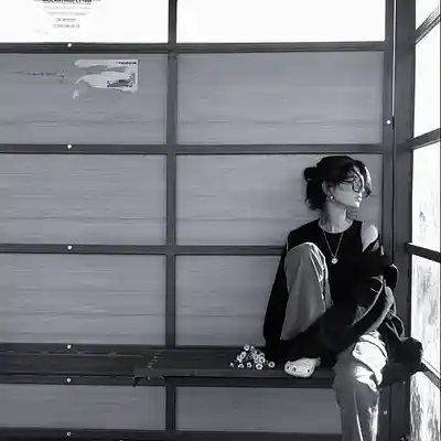 Picture for song 'Lonely Station Emotional Pop & RnB Beat 68 BPM' by artist 'Fourkara the Producer'
