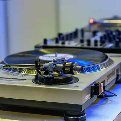 Picture for song 'Start From Scrach- Old School Hip Hop Type Beat' by artist 'Jerry Beats (Jerry On The Track Boy)'