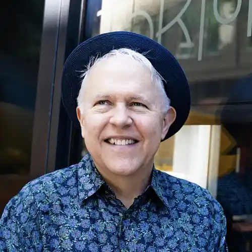 Picture for song 'ON THE ROAD AT CHRISTMAS feat. Sammy Shelor radio' by artist 'Sam Austin'