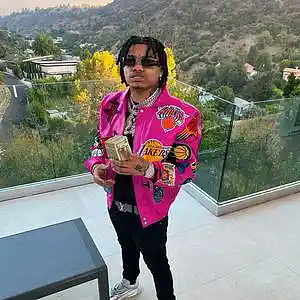 Picture for song 'Im Falling - GUITAR ONLY x NoCap Type Beat' by artist 'Milanmadeit'