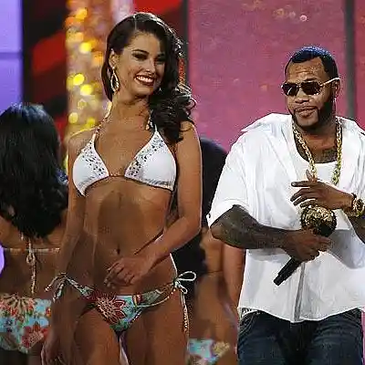 Picture for song 'strip club.prods by kingspades' by artist 'King Spades'