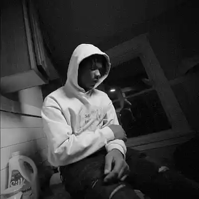 Picture for song '"BLEEDIN" Lil Noonie x YFG Fatso Type Beat' by artist '2k5 jaay'