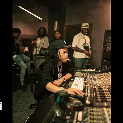Picture for song 'Bloodhound Q50 Type Beat-SHOOT' by artist 'MP3Meech'