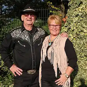 Picture for song 'CAN YOU LOVE THIS FOOL AGAIN-TED'N'HELEN' by artist 'J D COLE SONGS'