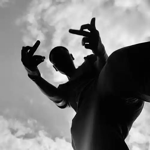 Picture for song 'New tag.wav.mp3' by artist 'Zweitwo'