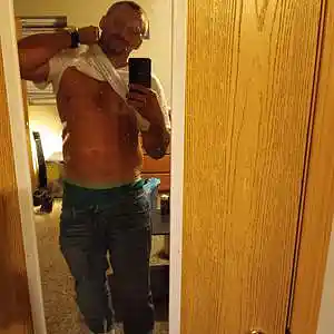 Picture for song 'i dont go_1' by artist 'THE TRACK MARK KING'