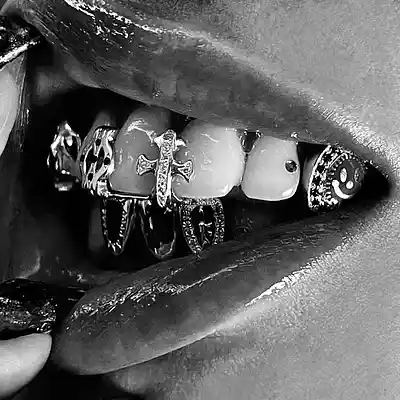 Picture for song 'CHROME HEARTED' by artist 'JuSaMeLoDy'