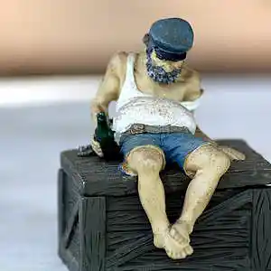 Picture for song 'What Shall We Do With A Drunken Sailor (feat. Clar' by artist 'Round The Globe'